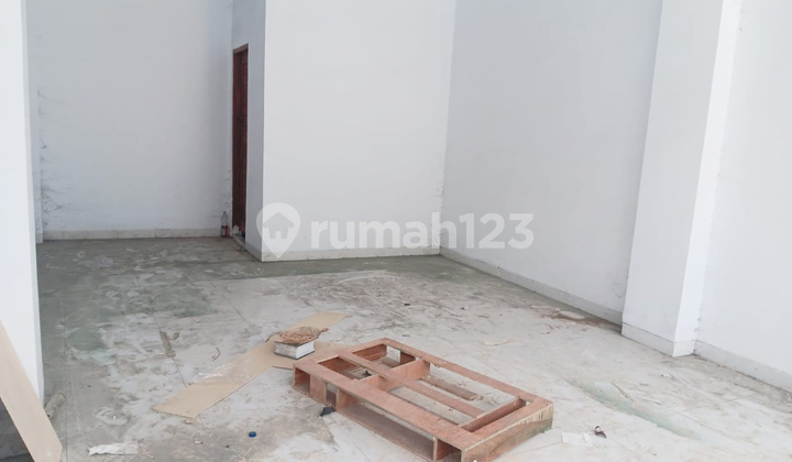 Hot Deal! Strategic Shophouse in Subak Canggu - Don't Miss Out! Hot Deal! Strategic Shophouse in Subak Canggu - Don't Miss Out!