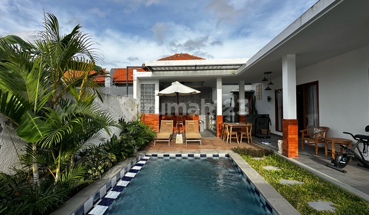 Serene & Fully Furnished Villa in Canggu Just 5 Minutes to Batu Bolong Beach