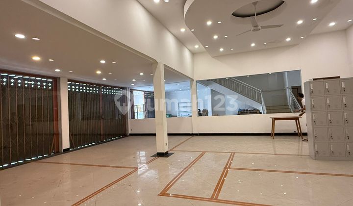 2-Story Super Spacious Shop in East Gatot Subroto - Premium Business Area Denpasar 2