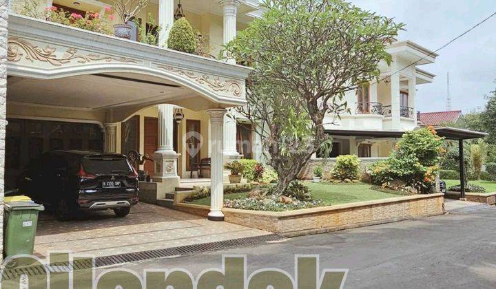 Rumah Classic Modern - Exclusive Town House Cilandak 1