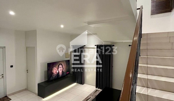 Dijual Rumah 2 Lantai Full Furnished di Summarecon Karawang 2