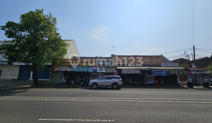 Ruko Lokasi Strategis Jl Raya Besar Tuparev Pusat Kota Karawang Ruko Lokasi Strategis Jl Raya Besar Tuparev Pusat Kota Karawang