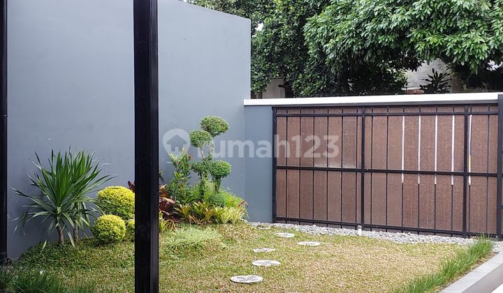 Rumah Gerlong Geger Kalong Pondok Hijau Setra Sari Upi Etiabudi Kota Bandung