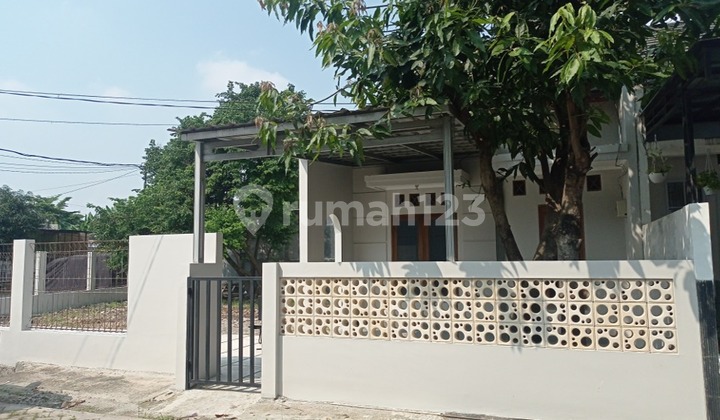 Rumah hook modern minimalis diatas Tanah Luas - Karang Tengah Permai 2