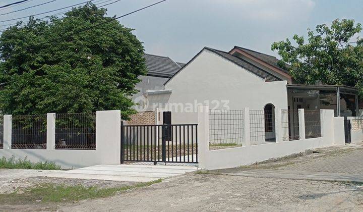Rumah hook modern minimalis diatas Tanah Luas - Karang Tengah Permai 1