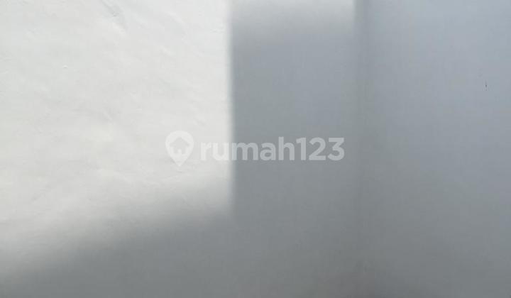 For Sale: Sudirman Shop House, Strategic Location 96 2