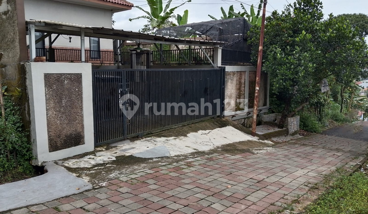 A Ready-to-Occupy 1-Story House with a Comfortable and Serene Living in West Bogor