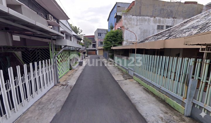 Comfortable House in Karang Turi Area, Semarang - 11367 2