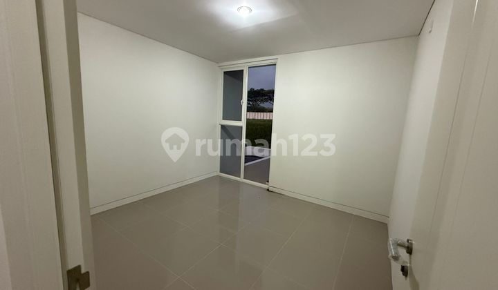 Ready-to-occupy and comfortable house in Citraland BSB, West Semarang - 11030 2