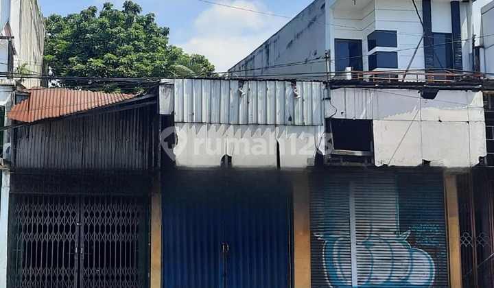 Strategic House on Jl. Tentara Pelajar. Lamper Semarang – LIA 10563 1