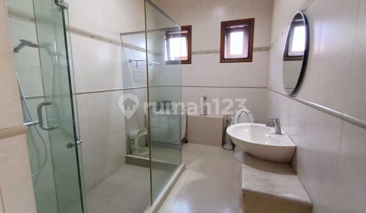 Rumah siap huni dan nyaman Mutiara Papandayan Semarang Selatan – 10848 2