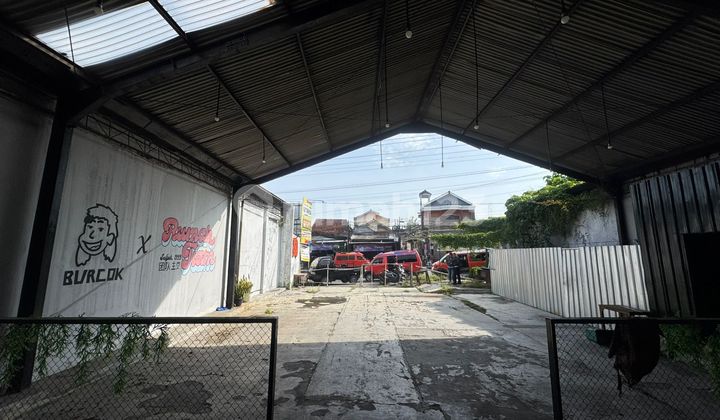 Strategic Warehouse on the Side of the Main Road, Kedungmundu Area-11209 2