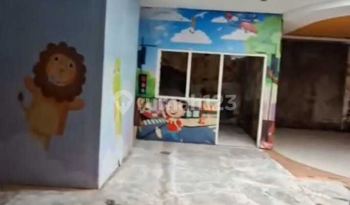 Strategic Shop House for Rent, Suitable for Business in East Semarang Area - 11102 2