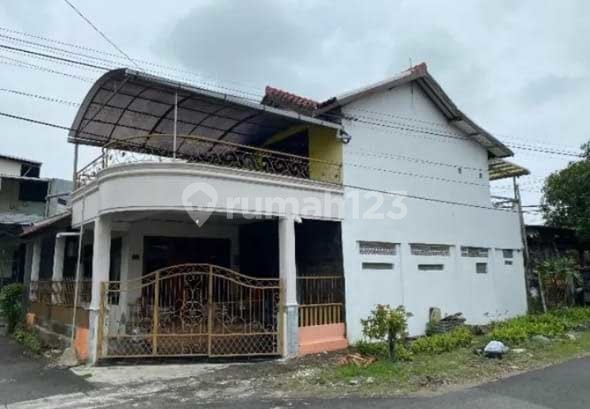 Rumah Strategis daerah Karang Tempel Semarang Timur - 11045 1