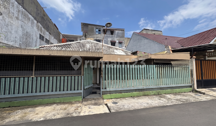 Comfortable House in Karang Turi Area, Semarang - 11367 1