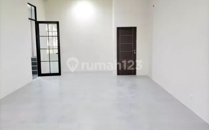 3-Story Tierra SOHO Shop House: 30m Road Frontage, Annual Rent 160 Million, Negotiable! 3-Story Tierra SOHO Shop House: 30m Road Frontage, Annual Rent 160 Million, Negotiable!