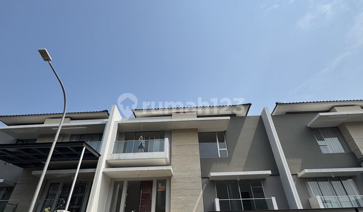 Dijual Rumah Pik Golf Island 12 X 20 Brand New