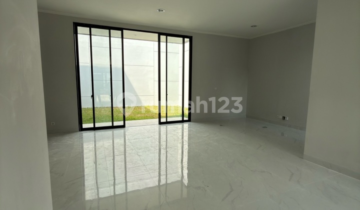 Disewakan Rumah 5 Kamar Pik2 Kuningan Village 10X20 Brand New 2