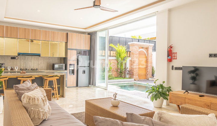 3 Bedroom 2 Story Villa in Tumbak Bayuh Raya Canggu Near Bali Padel