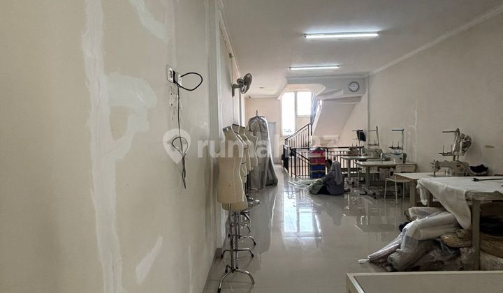 4m Wide 3-Story Shop House on Garuda Street Near West Point Hotel 2