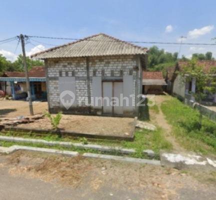 Affordable House in Singgahan Area, Tuban Affordable House in Singgahan Area, Tuban