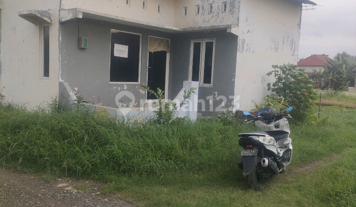 Affordable House in Menganti Area, Gresik Affordable House in Menganti Area, Gresik