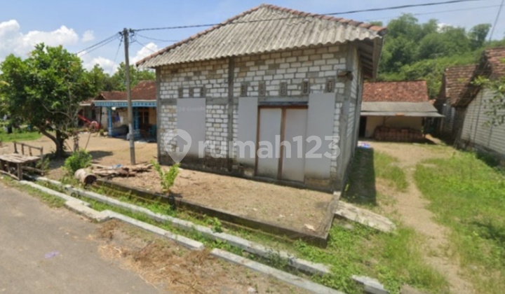 Affordable House in Singgahan Area, Tuban Affordable House in Singgahan Area, Tuban