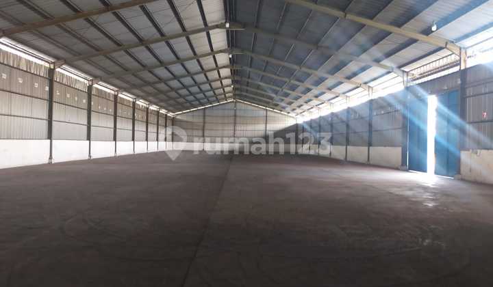 Gudang Lokasi Strategis Dekat Dengan Akses Tol Dan Pusat Industri