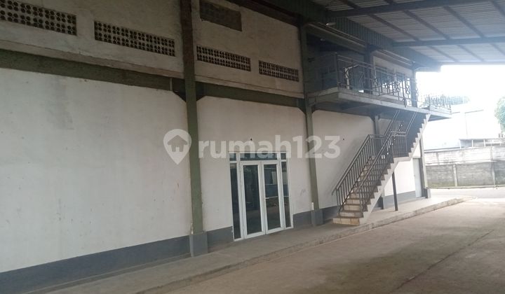 Warehouse for Rent in a Strategic Area Near the Main Road Warehouse for Rent in a Strategic Area Near the Main Road