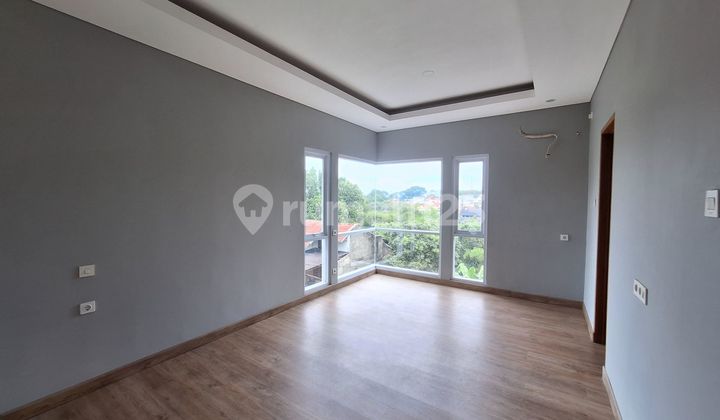 Newly Renovated House, Ready to Live In. Strategic Location, Comfortable, Quiet.