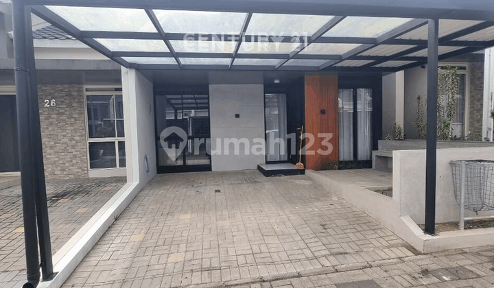 Well-Maintained Minimalist House Tatar Wangsakerta New Parahyangan City Well-Maintained Minimalist House Tatar Wangsakerta New Parahyangan City