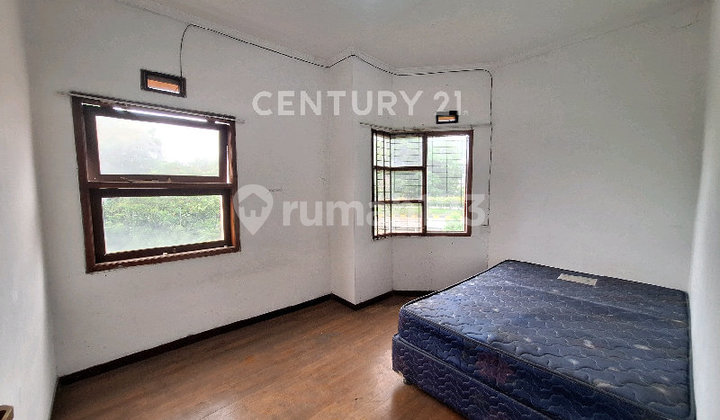 Attractive Boarding House. 1 Unit with 2 Bedrooms, Kitchen, Toilet, Living Room Attractive Boarding House. 1 Unit with 2 Bedrooms, Kitchen, Toilet, Living Room