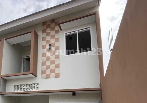 Rumah di Jl. Permana Barat Cimahi, Baru Minimalis Ready 2 Unit