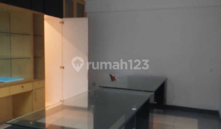 For Sale 3-Storey Showroom Building with Strategic Location in the Center of Bandung City 2