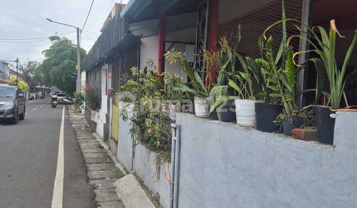 Rumah di Tengah Kota Cimahi Luas dan Strategis Semi Furnish 2