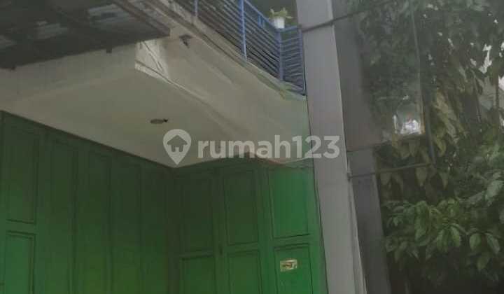 Shop House + Home in Padasuka, Central Cimahi, Strategically Located near UNJANI Campus and STKIP. Shop House + Home in Padasuka, Central Cimahi, Strategically Located near UNJANI Campus and STKIP.