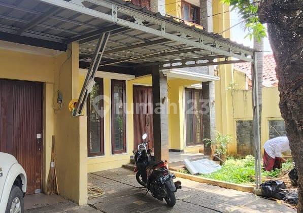 Dikontrakan Rumh Bagus Siap Huni Tanah Luas Parkiran 4 Mbl Condet