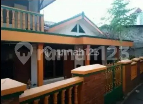 Ready-to-Occupy House (Motorcycle Access) Suitable for Boarding House Near Telkom Ros Field Tebet SHM