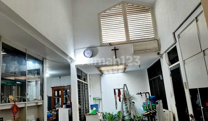 Rumah Nyaman Ditaman Kedoya Baru,daerah Banyak Penghijauan 1