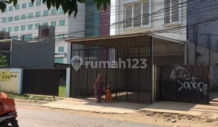 2-Storey Shop House in Legok Karawaci, Strategic Location, Superb Building Condition 2-Storey Shop House in Legok Karawaci, Strategic Location, Superb Building Condition