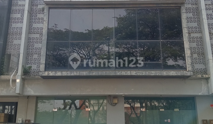 3-Story Shophouse in Icon Business Park 3-Story Shophouse in Icon Business Park