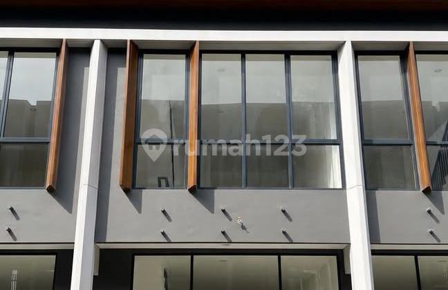 For Rent: West Village BSD City Shophouse, 3 Floors, Facing North For Rent: West Village BSD City Shophouse, 3 Floors, Facing North