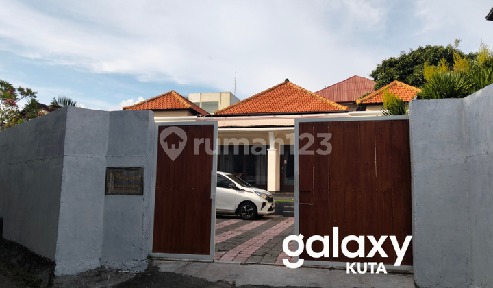 MINIMALIST MODERN VILLA FOR RENT IN KECAK TANJUNG BENOA BADUNG - BALI