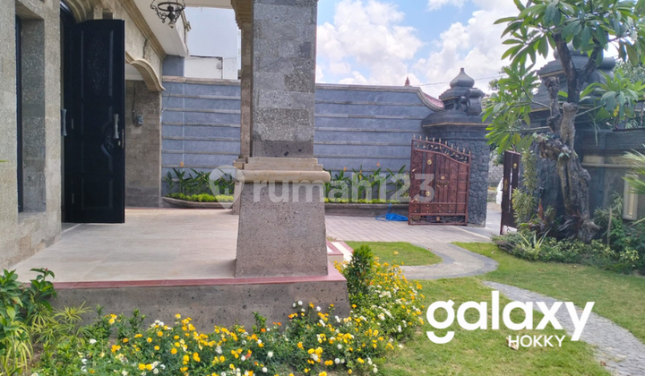 DIJUAL RUMAH CANTIK SEMI VILLA DI MOH. YAMIN RENON DENPASAR - BALI  2
