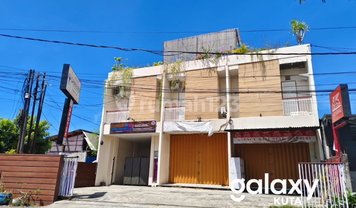 FOR RENT: FORMER INSURANCE OFFICE SHOPHOUSE IN PRIME LOCATION, SIDAKARYA DENPASAR - BALI FOR RENT: FORMER INSURANCE OFFICE SHOPHOUSE IN PRIME LOCATION, SIDAKARYA DENPASAR - BALI