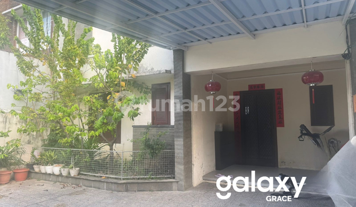 FOR SALE NICE HOUSE IN ISTANA FAMILY SESETAN DENPASAR - BALI 2