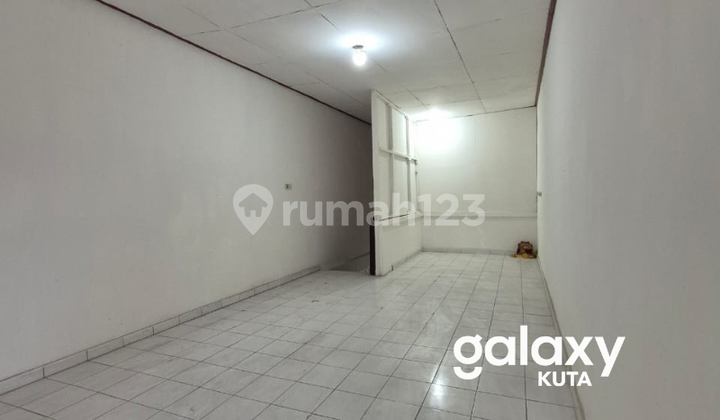 FOR RENT 2-STORY SHOPHOUSE IN DAUHPEKEN TABANAN - BALI