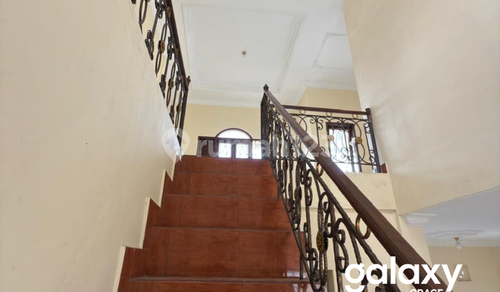 DIJUAL RUMAH BAGUS 2 LANTAI DI RAYA PEMOGAN DENPASAR - BALI  2