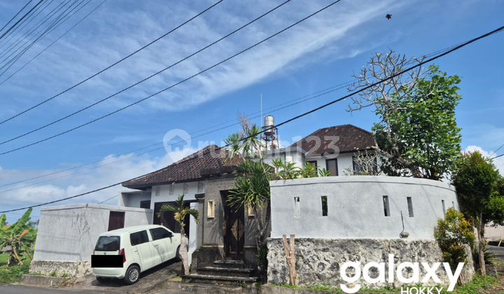 DIJUAL RUMAH CANTIK VIEW HAMPARAN SAWAH DI PANTAI LEBIH GIANYAR - BALI  1