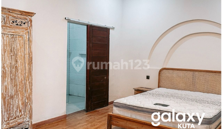 FOR RENT: A BEAUTIFUL MINIMALIST HOUSE IN THE ATMOSPHERE OF TAMAN GRIYA, JIMBARAN, BADUNG - BALI 2